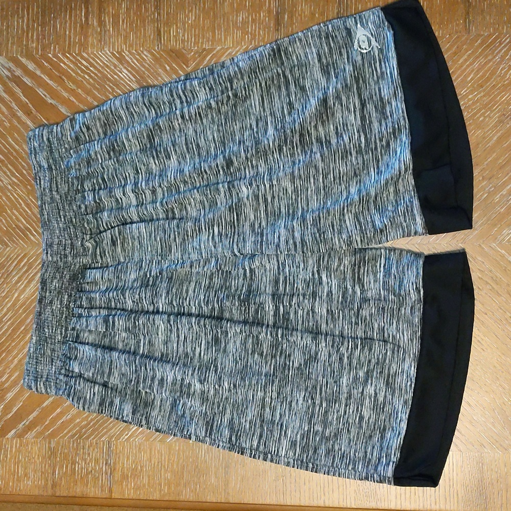 Men's Dunlop Athletic Shorts Grey and Black with drawstring waist Sz Med…
